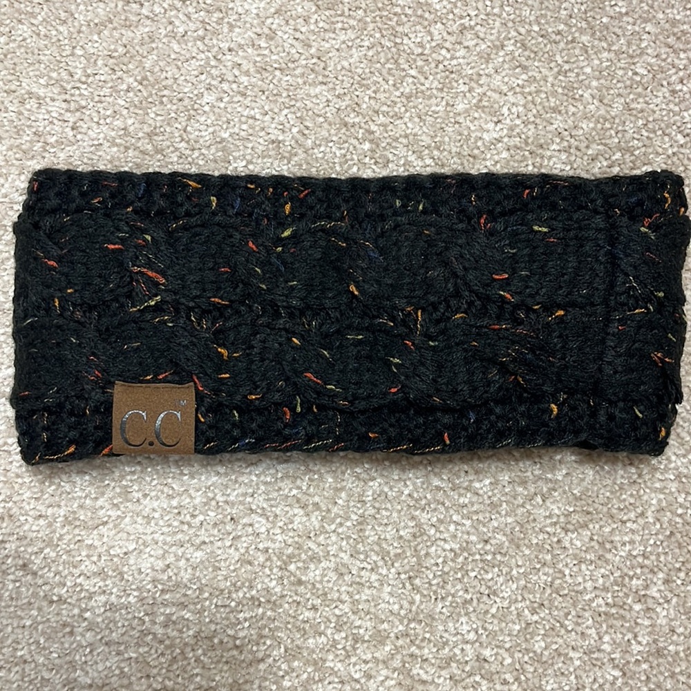 - CC Headband - Picture 14 of 16
